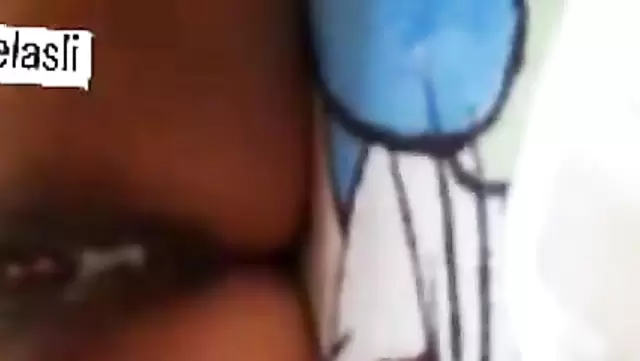 A curvy Muslim mother receives a creampie in her vagina